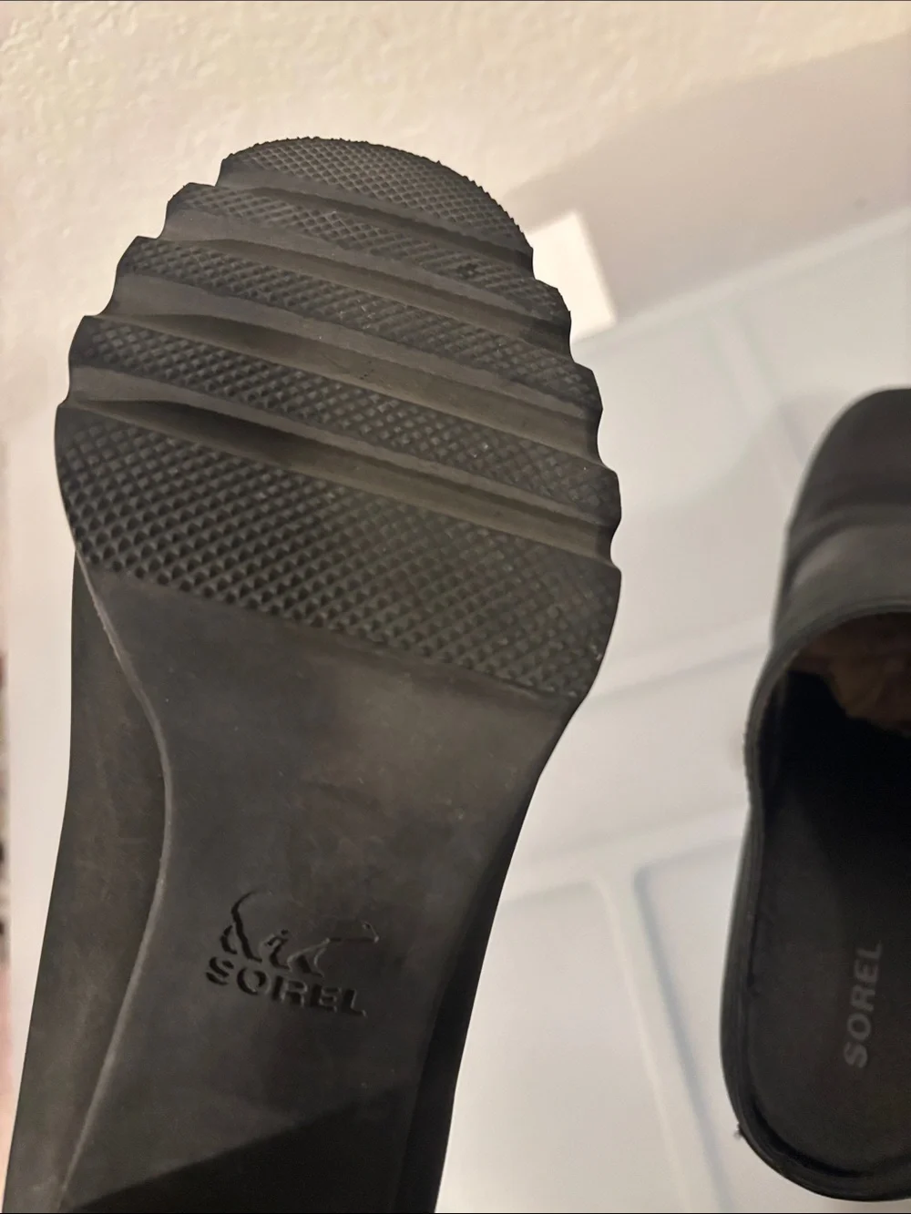 Sorel Black Addington Mule boots SZ 8.5 stacked heel slip on waterproof leather - Picture 10 of 12
